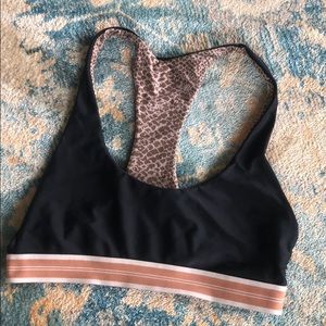 Acacia Olympia black top size large